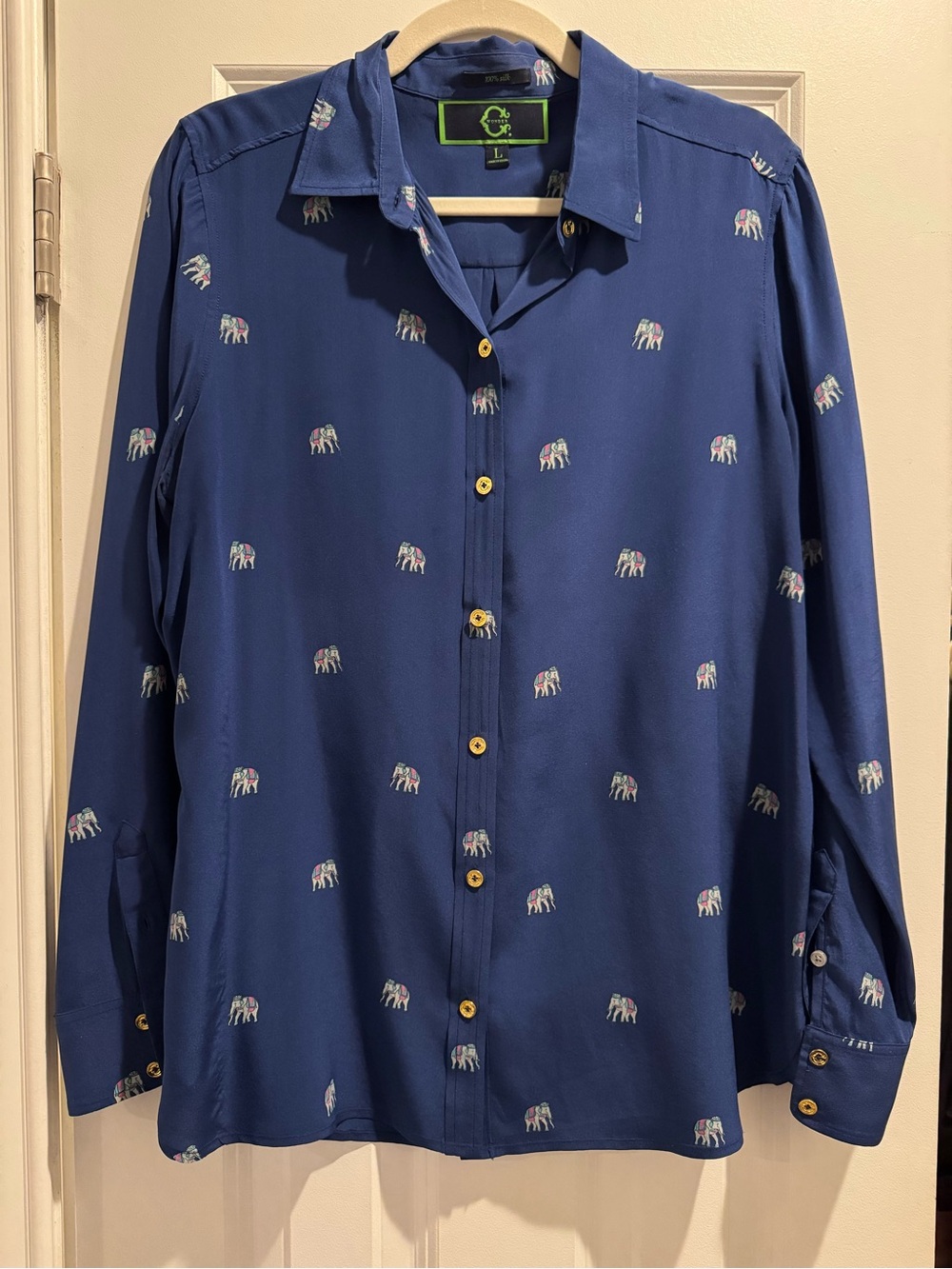 C Wonder Silk Button Down, size large